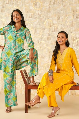 Panna embroidered kurta set, Yellow, image 6